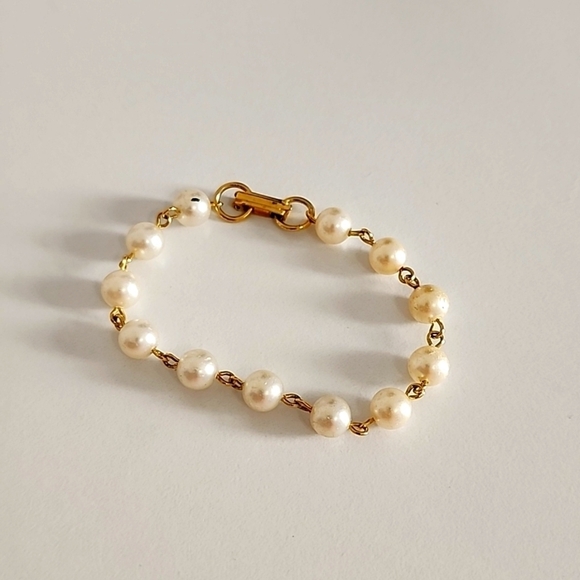 Jewelry - womens bracelet